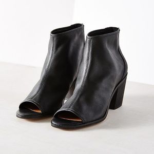 Kelsi Dagger Kyoto 2 Booties